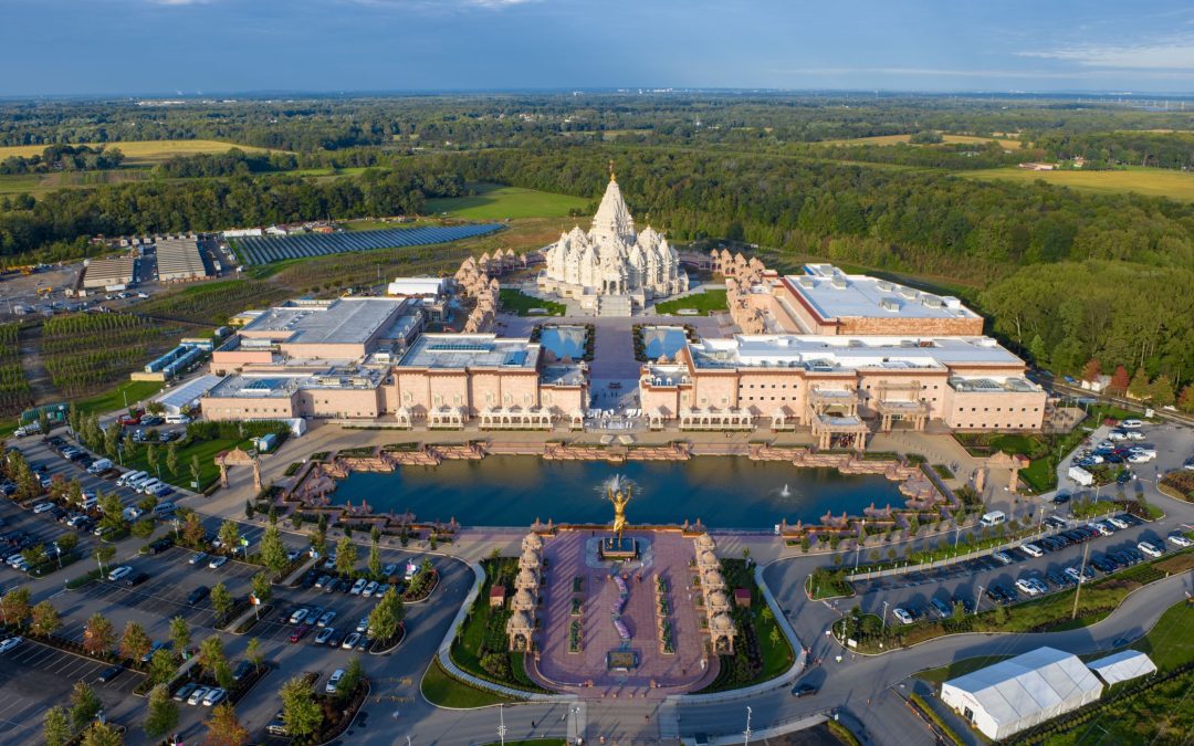 Akshardham in New Jersey: A Majestic Blend of Hindu Spirituality and Architectural Brilliance