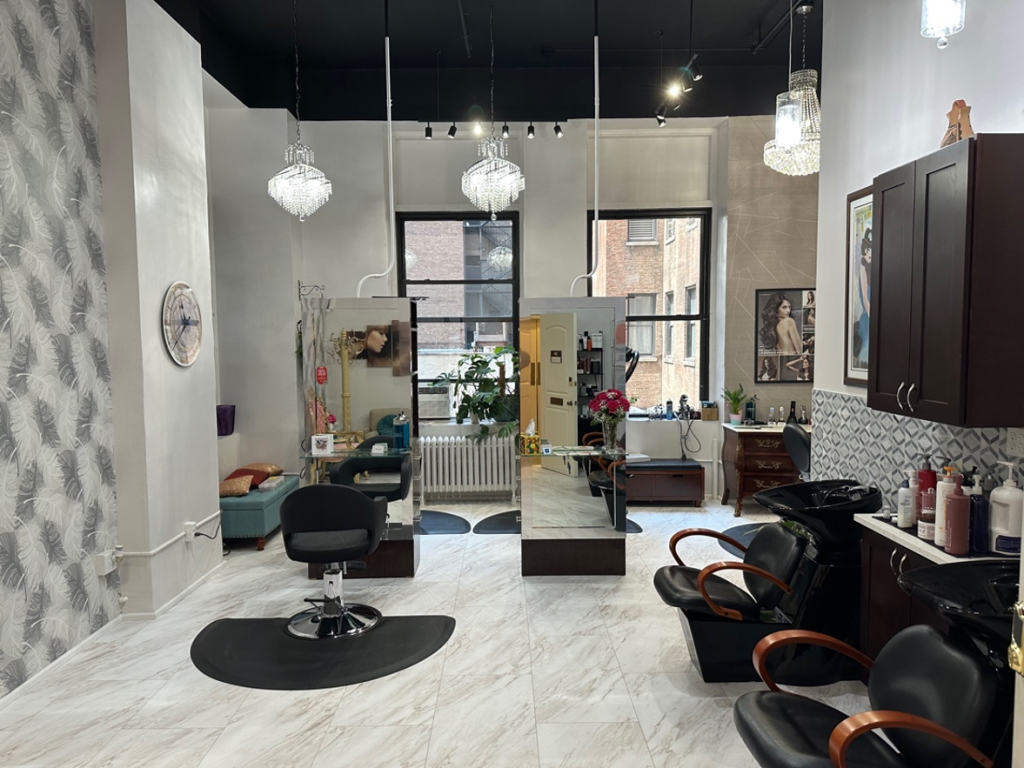 Miguel Lopez Salon, a founder-led luxury hair studio known for Hairdreams extensions, non-surgical hair density, and texture smoothing, has opened at 303 Fifth Avenue in Midtown Manhattan.
